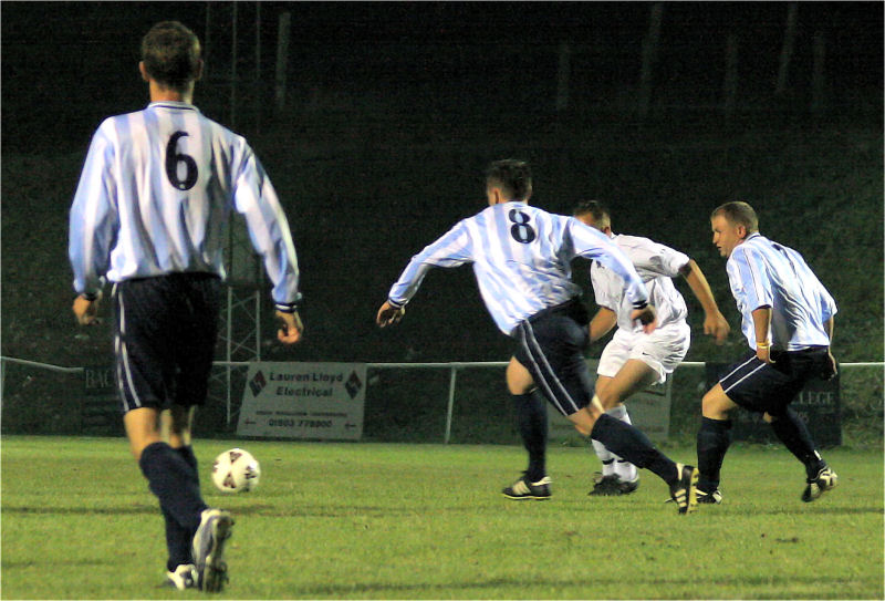 Paul Rapps (8) breaks away

